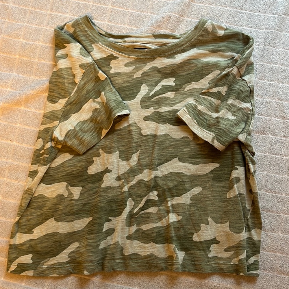 old navy crop tee